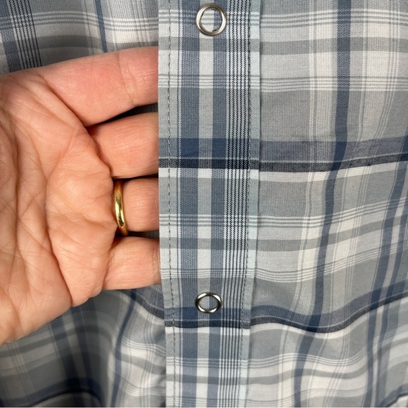 PRANA Men's Plaid Short Sleeve Breathe Snap Closure Shirt Blue/Gray Size X-Large - Picture 5 of 9
